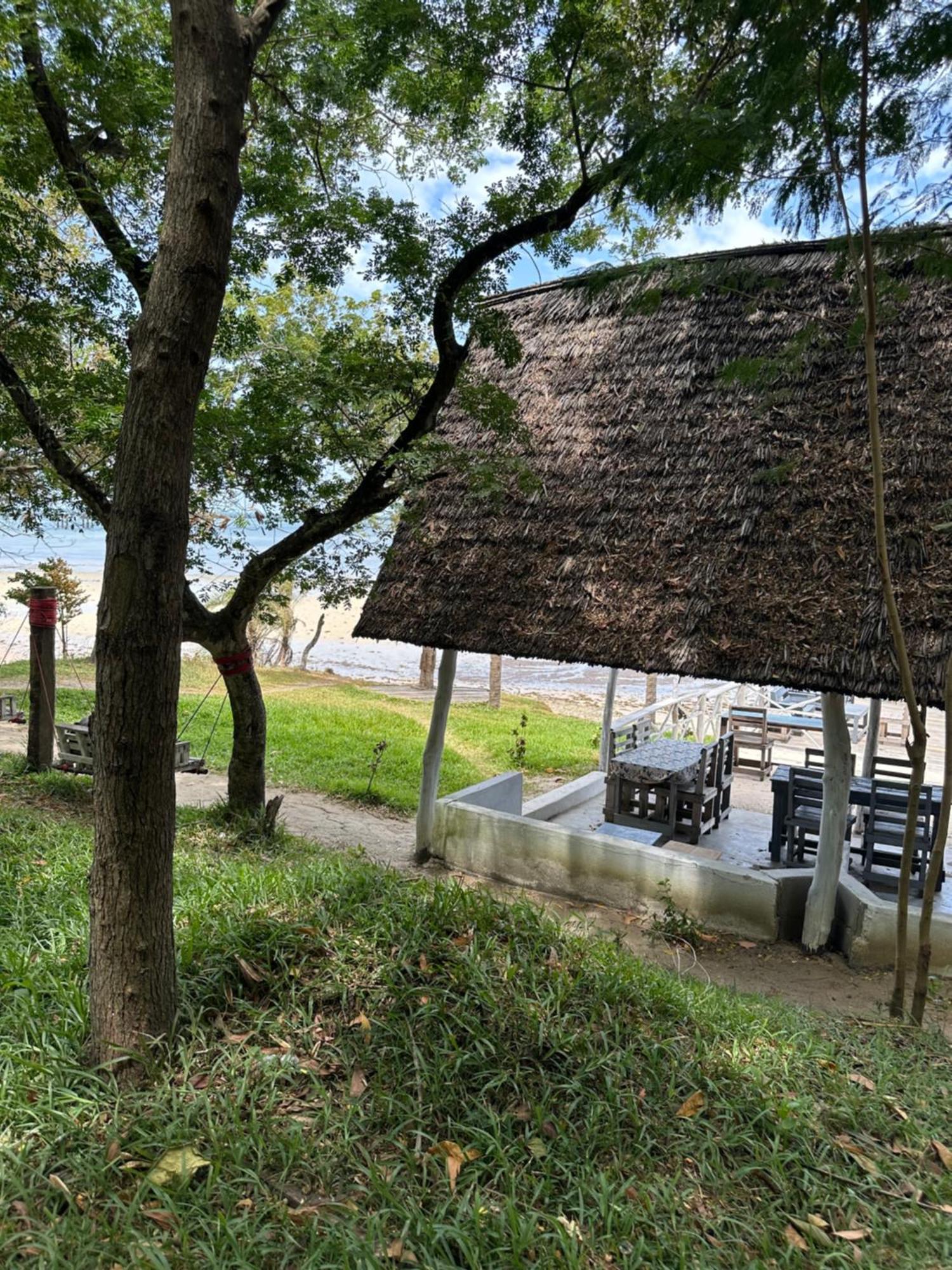 Maweni Beach Bungalows Kilindoni Kültér fotó