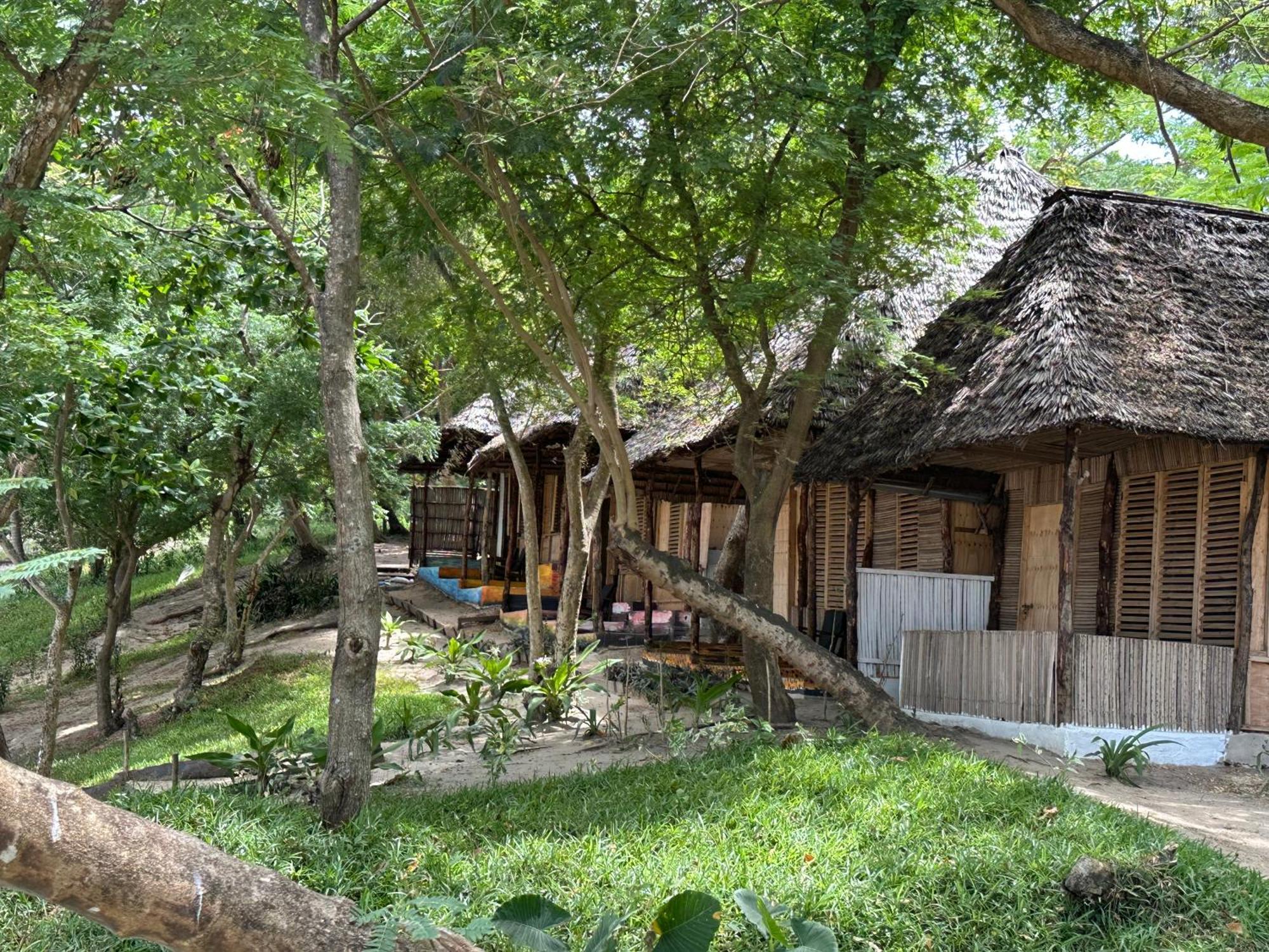 Maweni Beach Bungalows Kilindoni Kültér fotó