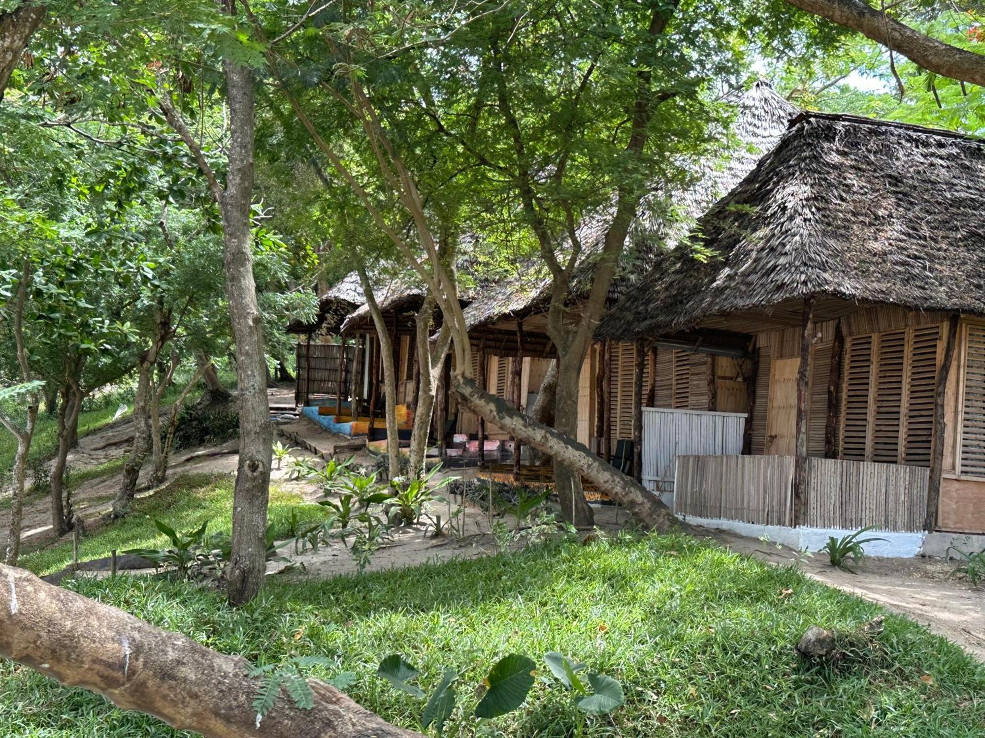 Maweni Beach Bungalows Kilindoni Kültér fotó